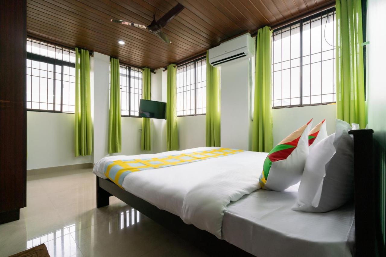 Oyo Home 49697 Aj Apartments Kochi Bagian luar foto